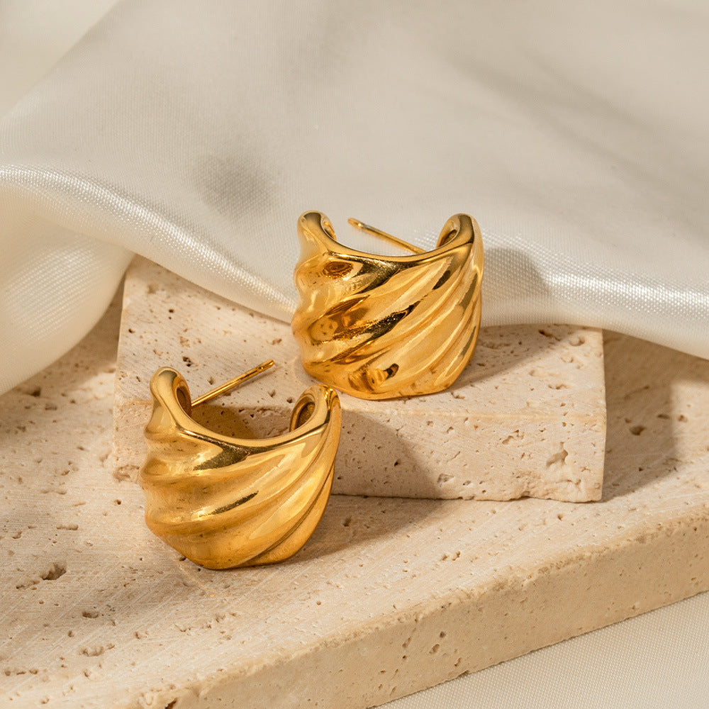 18k Gold Light Luxury Delicate Thread C Shape Design Earrings