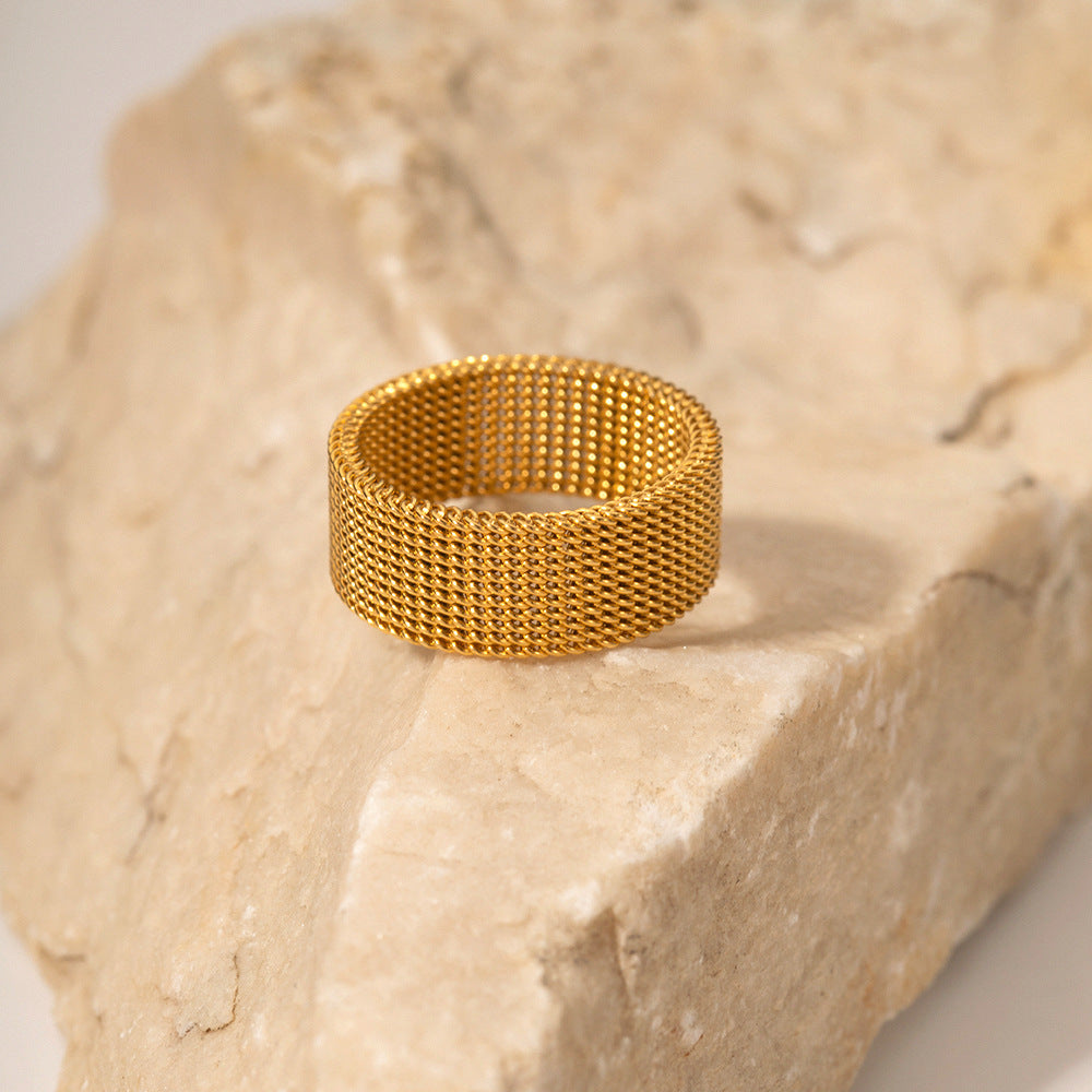 18K Gold Exquisite Fashion Woven Design Simple Style Versatile Ring