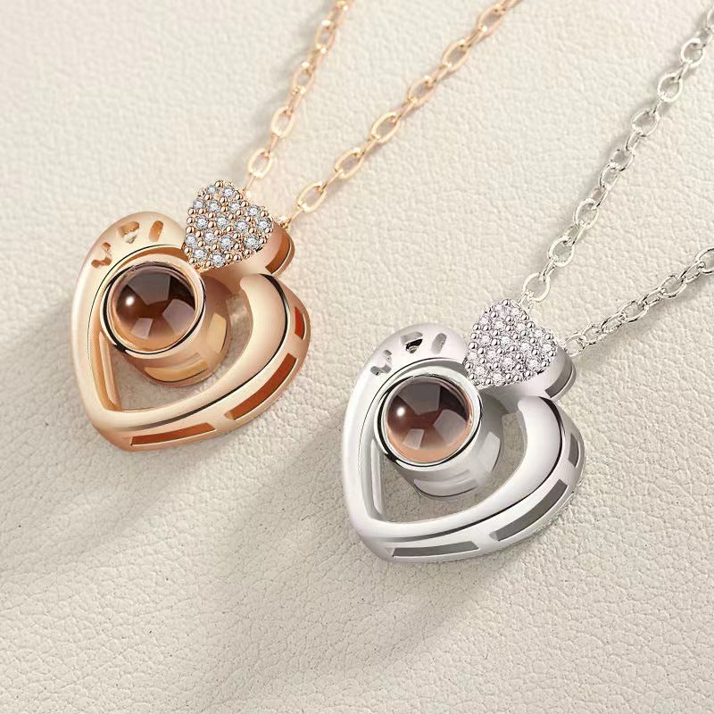 Noble atmosphere heart-shaped diamond projection necklace