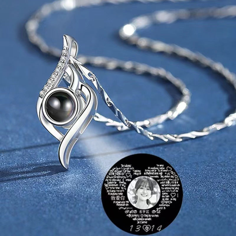 Trendy Personalized Alien Eye Diamond Projection Necklace